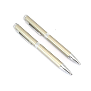 Pen - Silver with diamond pattern in middle